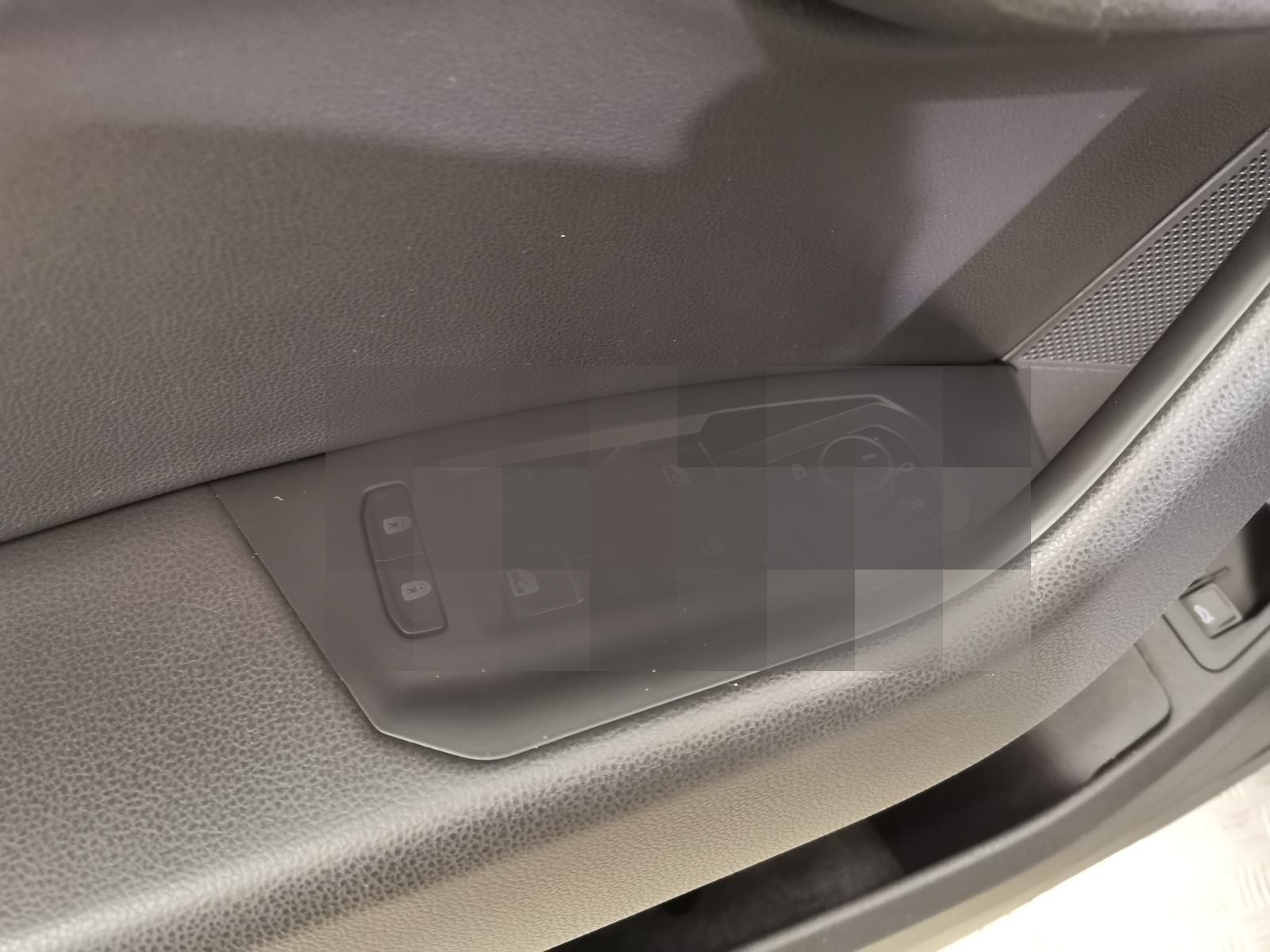 Volkswagen Touareg 3.0 V6 TSI DSG Elegance 4Motion eHybrid  foto 13