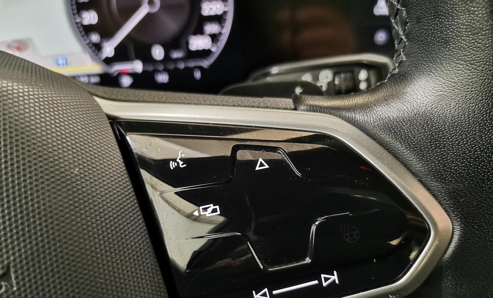 Volkswagen Touareg 3.0 V6 TSI DSG Elegance 4Motion eHybrid  foto 21