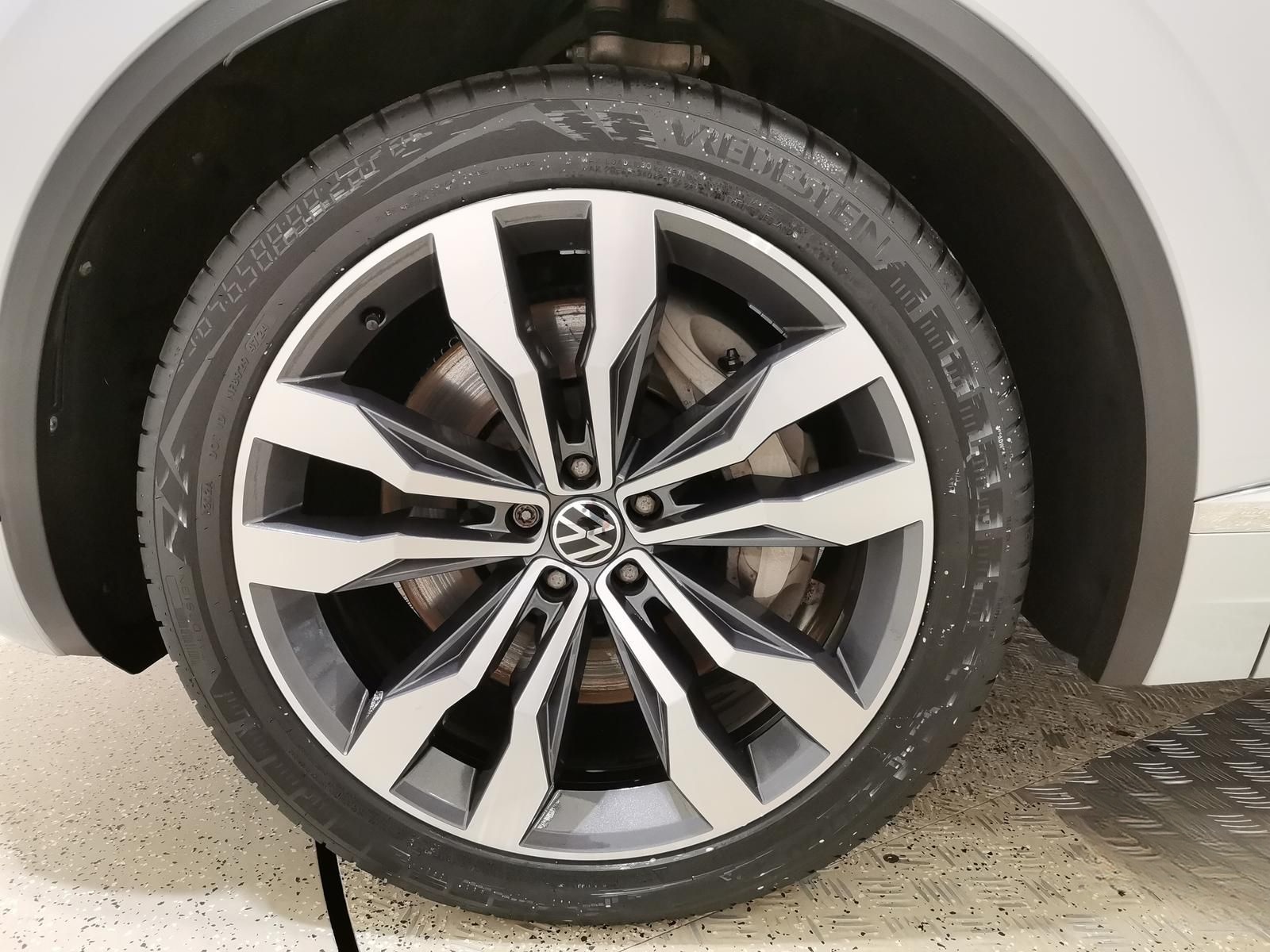 Volkswagen Touareg 3.0 V6 TSI DSG Elegance 4Motion eHybrid  foto 9