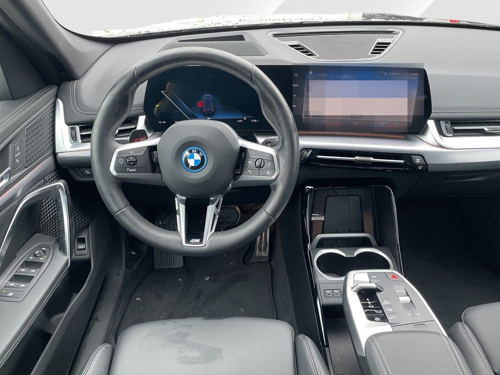BMW iX1 xDrive30 M SPORT*PANORAMA*ACC*360° KAMERA*HE foto 9