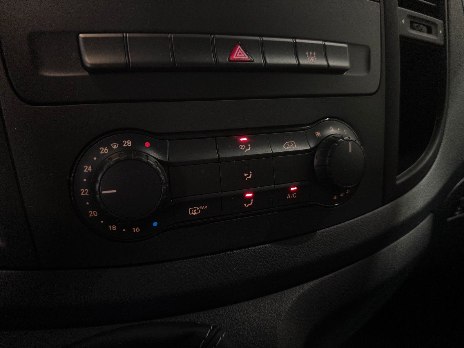 Mercedes-Benz Vito Tourer/111/CDI/FWD/lang/STHZ/7.SITZER/COC foto 15