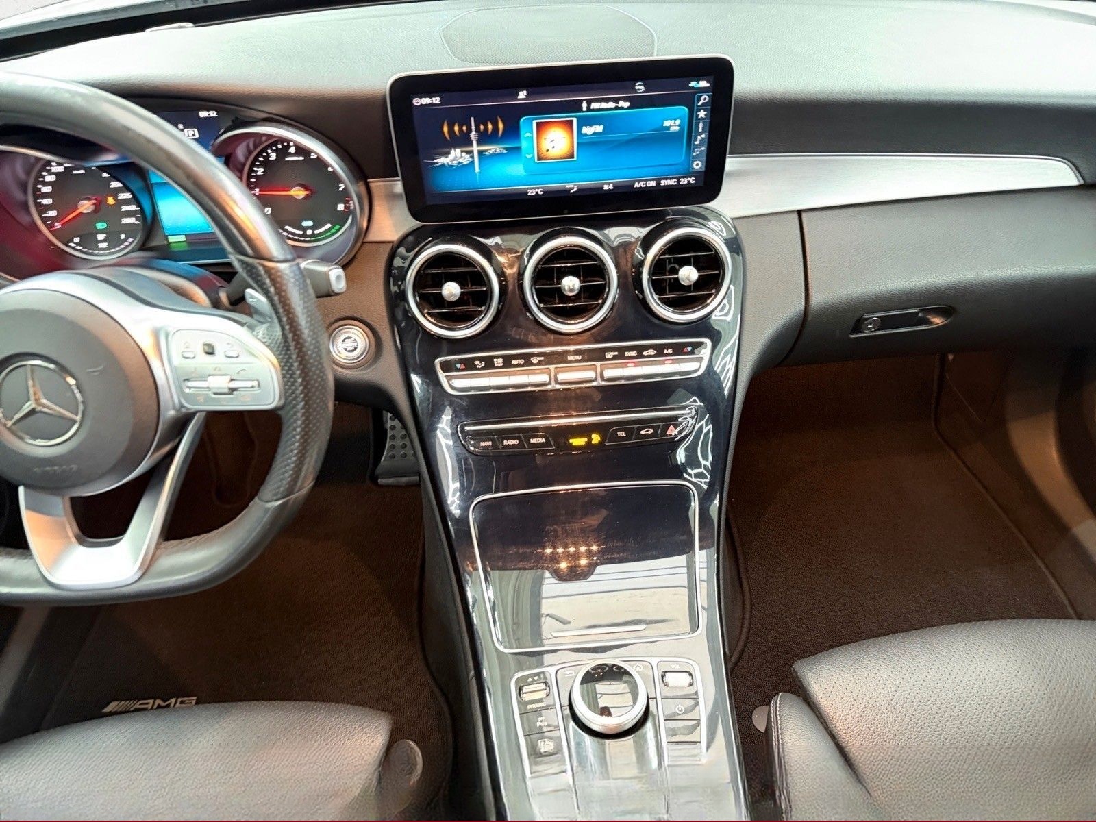 Mercedes-Benz C 200 T-Modell AMG+LED+CARPLAY+KAMERA foto 13