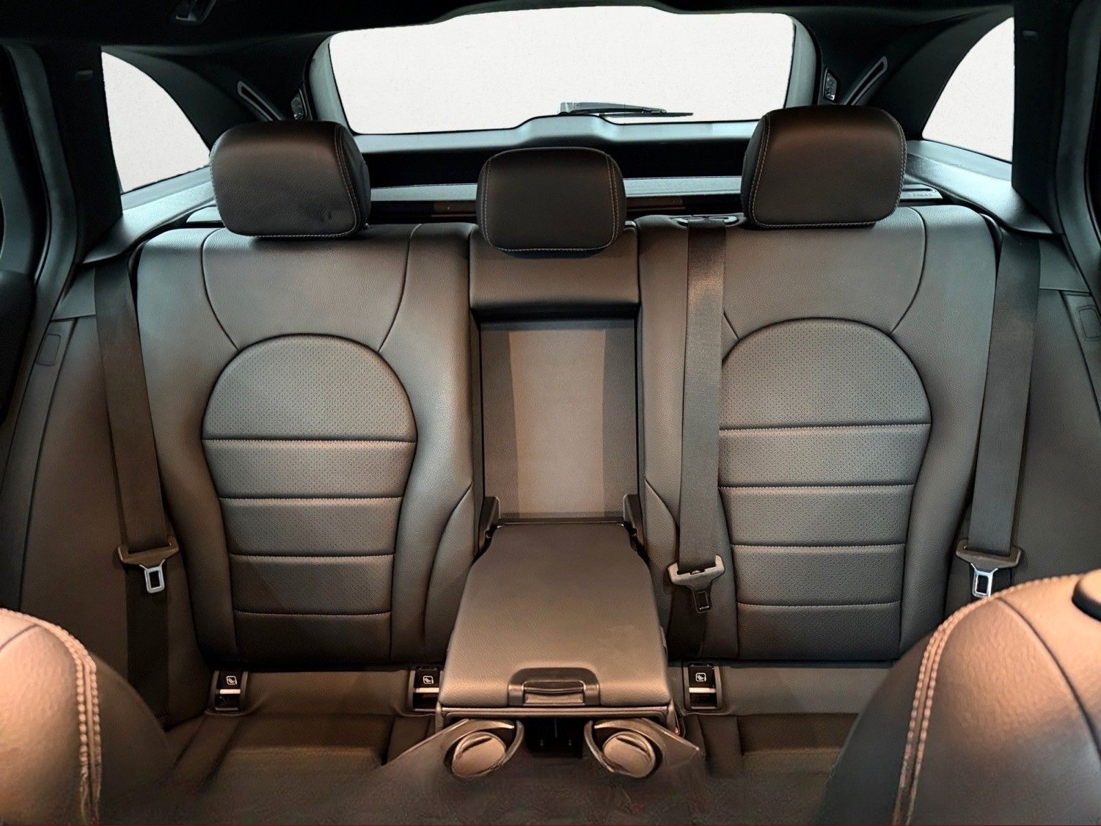 Mercedes-Benz C 200 T-Modell AMG+LED+CARPLAY+KAMERA foto 15
