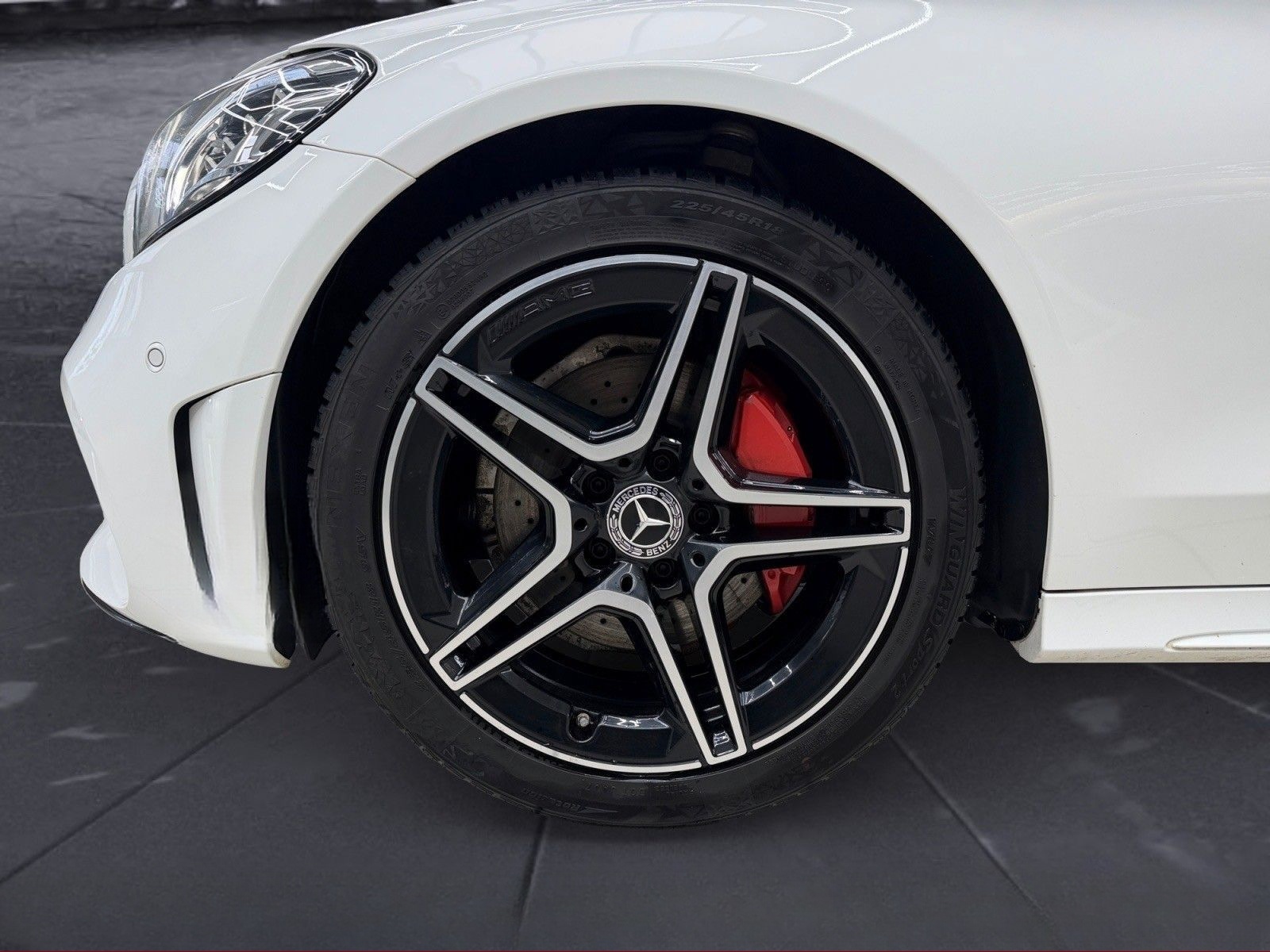 Mercedes-Benz C 200 T-Modell AMG+LED+CARPLAY+KAMERA foto 16