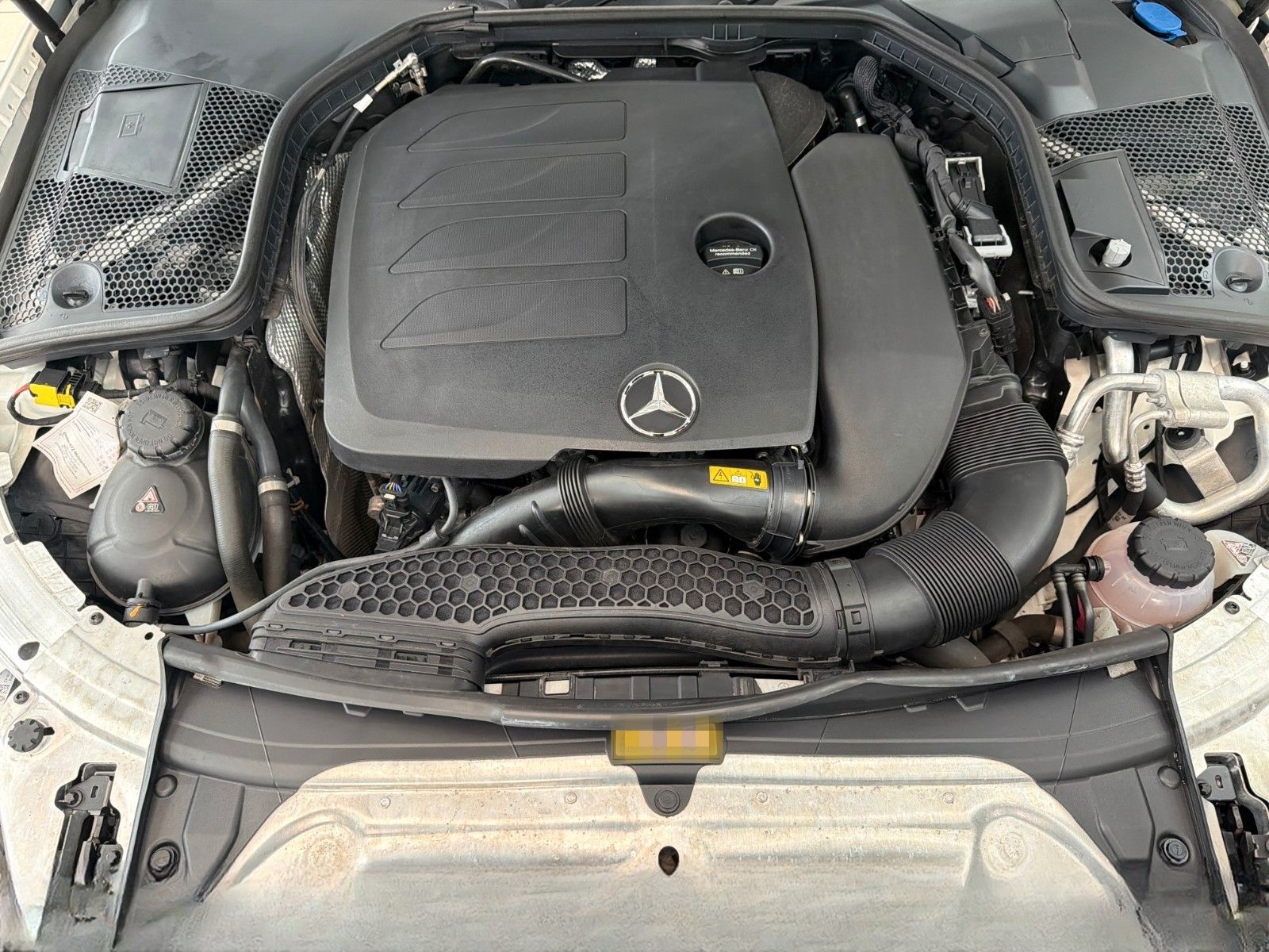 Mercedes-Benz C 200 T-Modell AMG+LED+CARPLAY+KAMERA foto 18