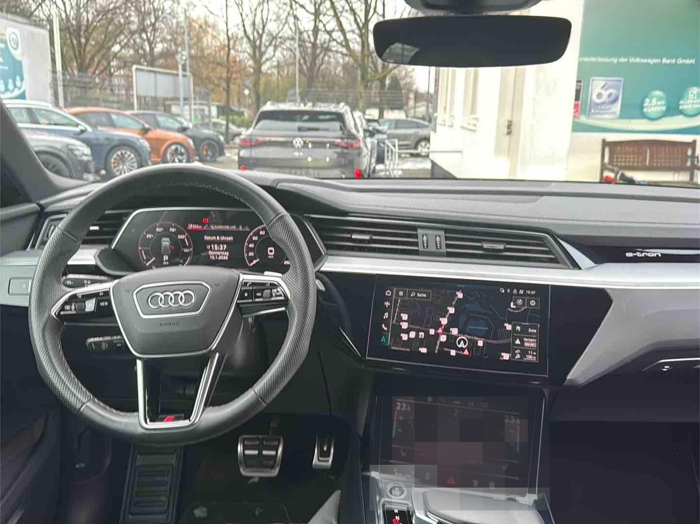 Audi Q8 e-tron Sportback 50 S line ACC BLACK 21Z KAM. foto 17