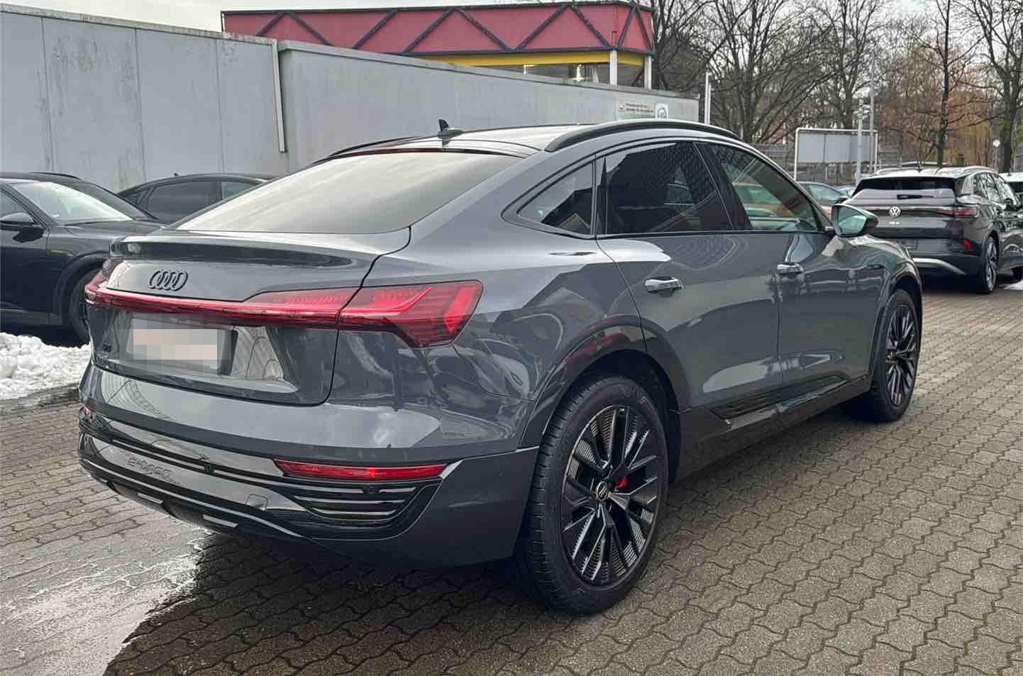 Audi Q8 e-tron Sportback 50 S line ACC BLACK 21Z KAM. foto 7