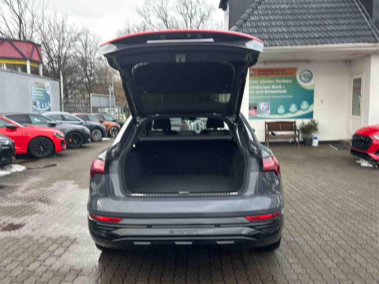 Audi Q8 e-tron Sportback 50 S line ACC BLACK 21Z KAM. foto 9