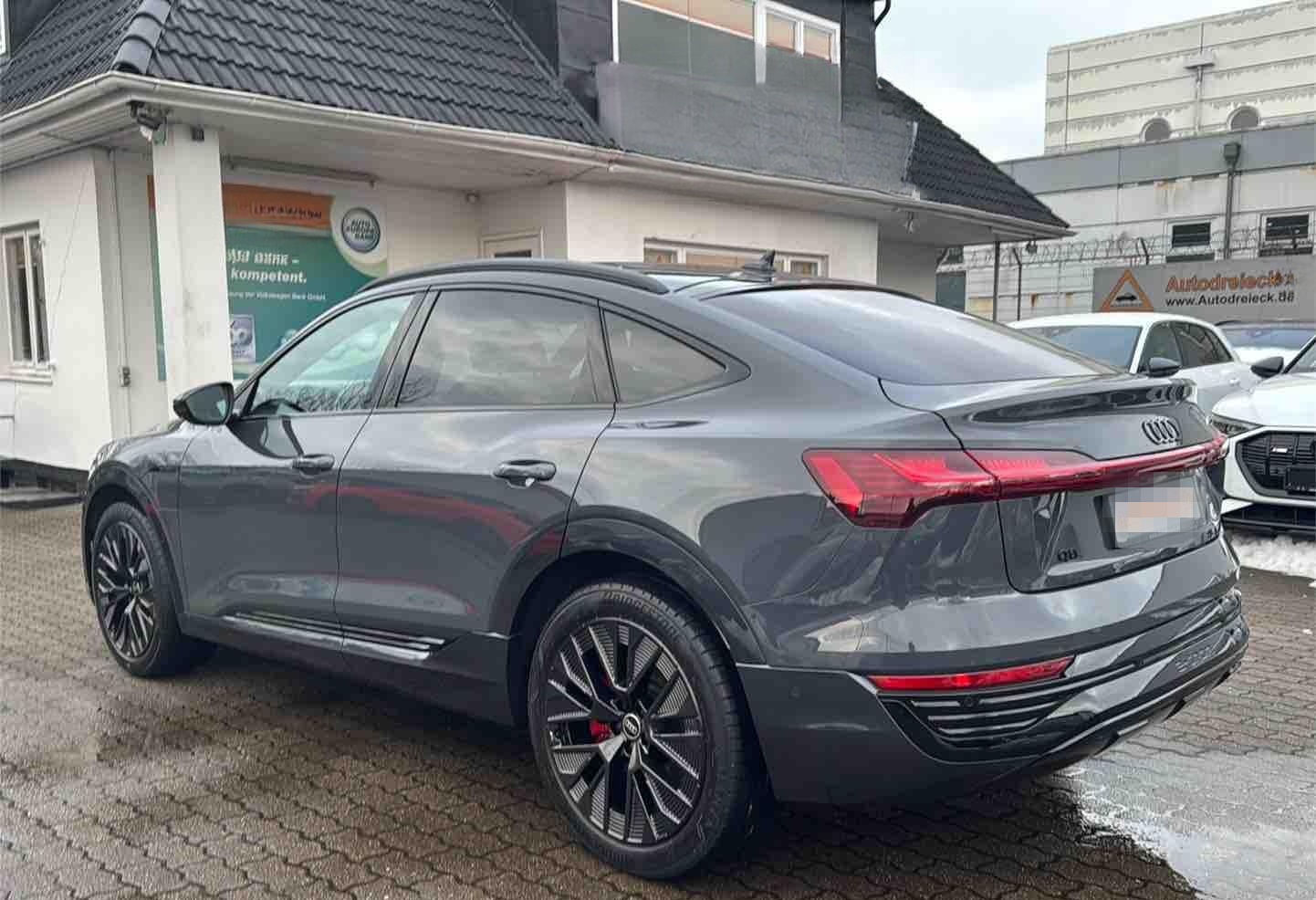 Audi Q8 e-tron Sportback 50 S line ACC BLACK 21Z KAM. foto 10