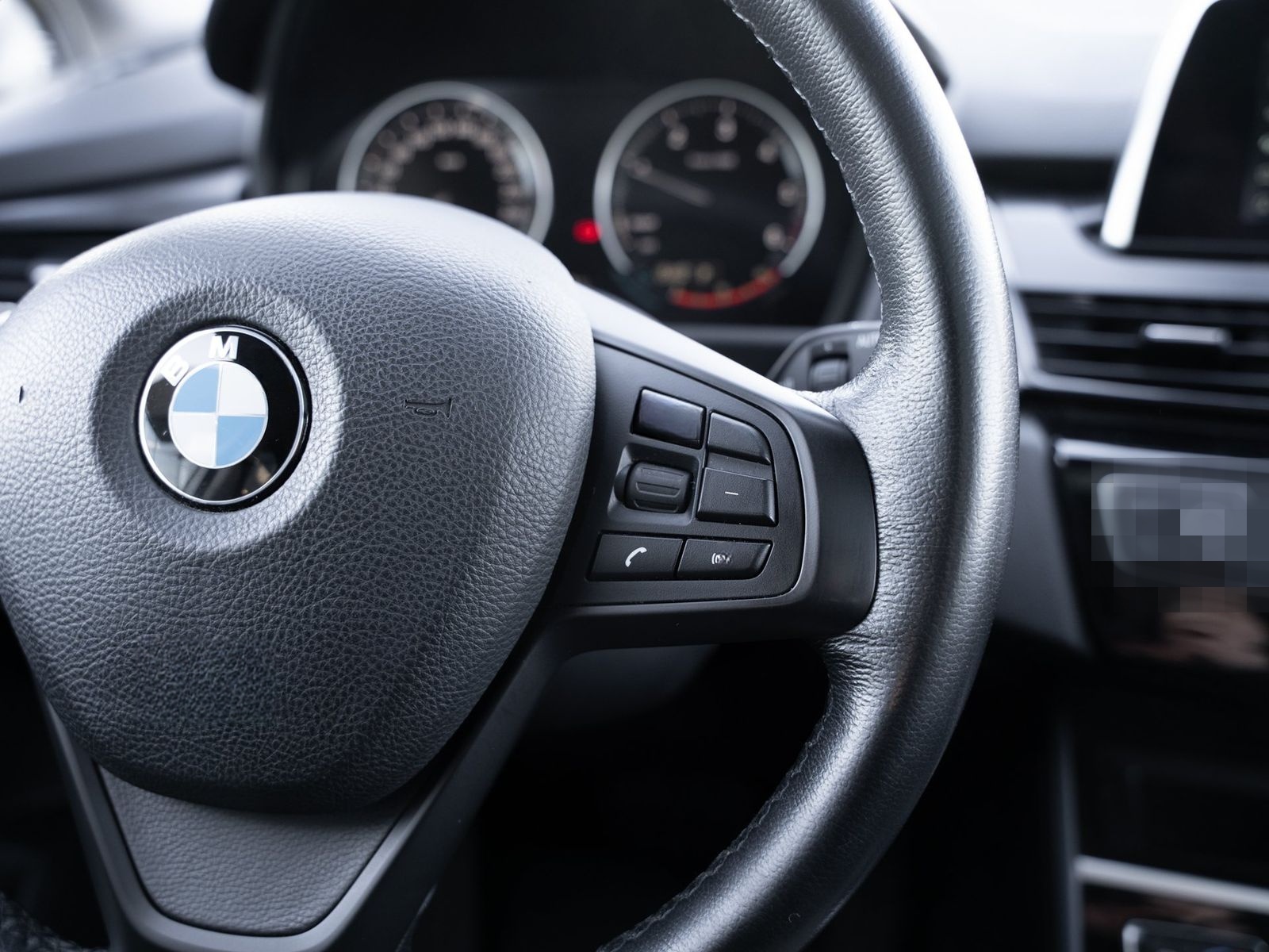 BMW 216d Gran Tourer. Pano foto 19