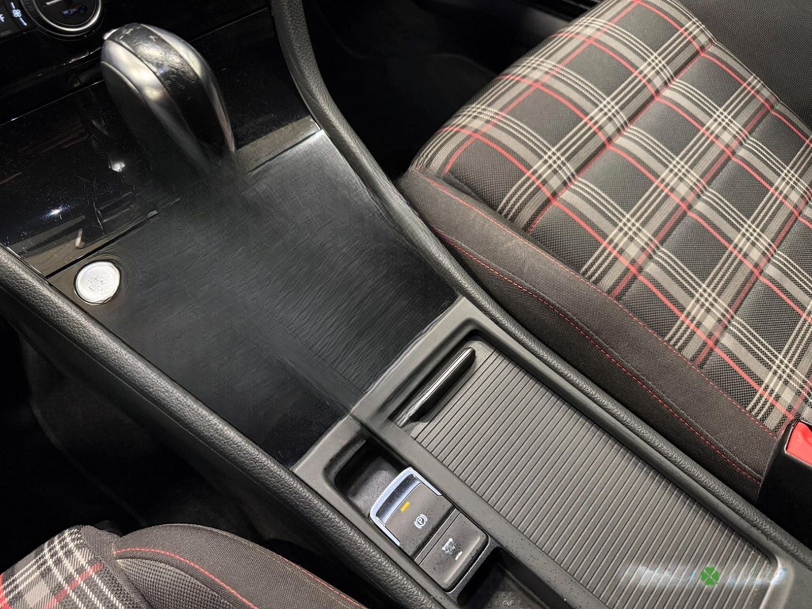 Volkswagen Golf VII 2.0 TSI GTI Performance DYNAUDIO/Busine foto 13