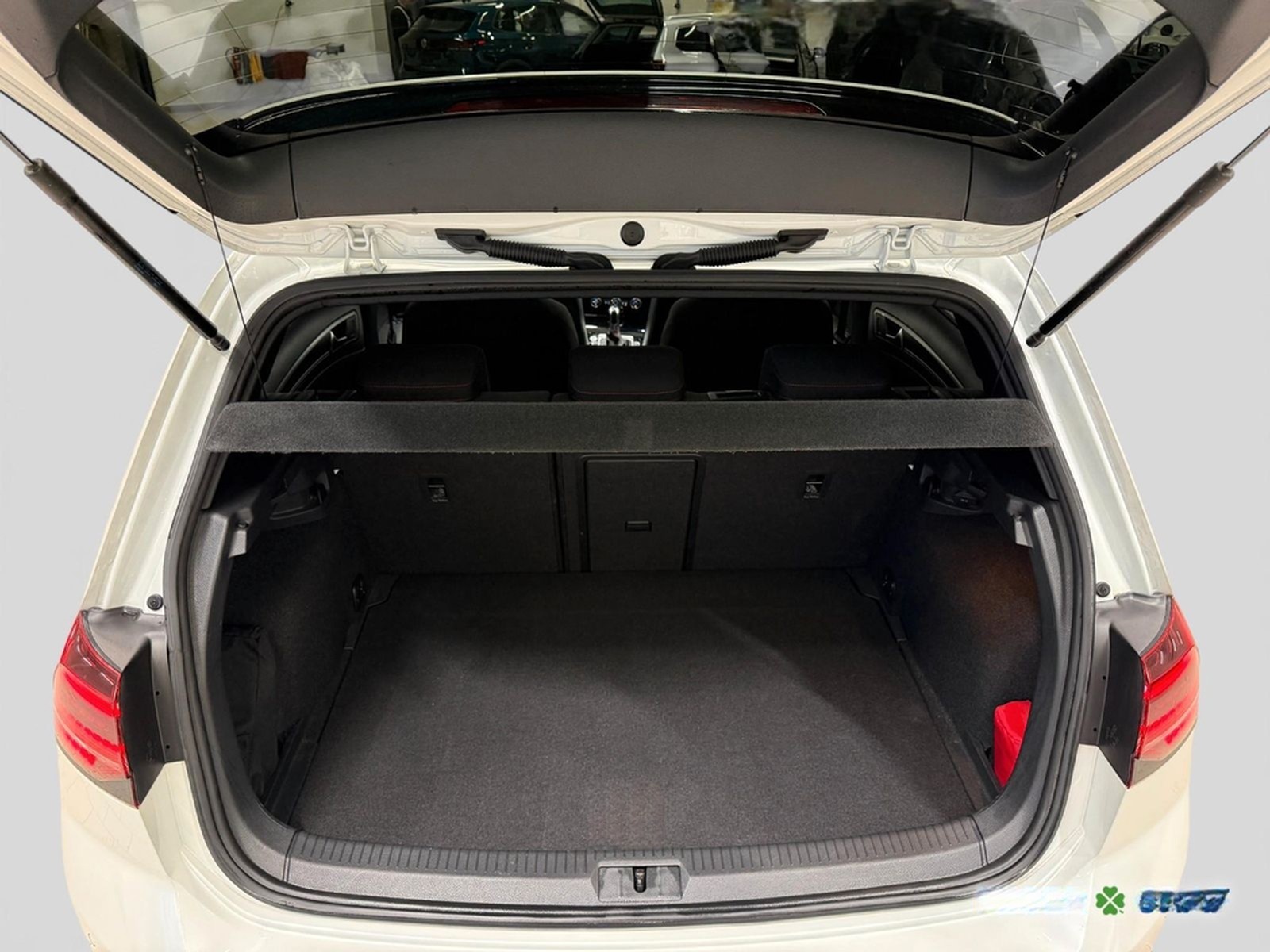 Volkswagen Golf VII 2.0 TSI GTI Performance DYNAUDIO/Busine foto 7