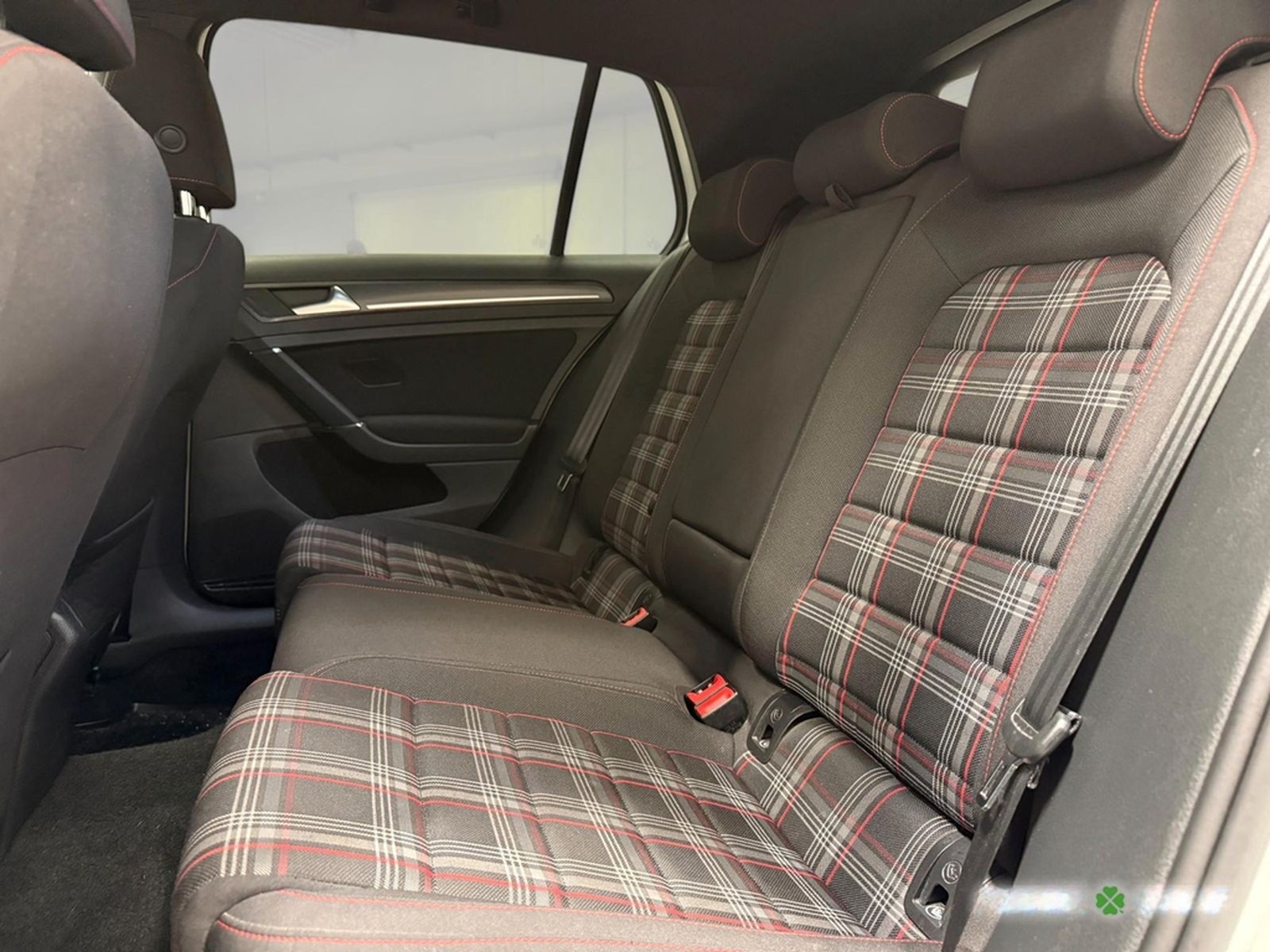 Volkswagen Golf VII 2.0 TSI GTI Performance DYNAUDIO/Busine foto 8