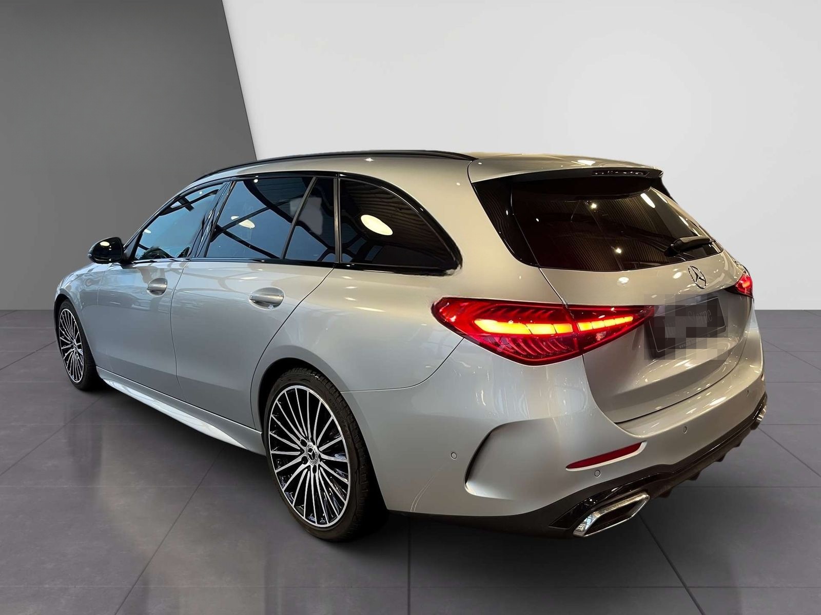 Mercedes-Benz C 220 d 4M T AMG+MBUX+Night+Pano+Distr+Kam+SOUND foto 4