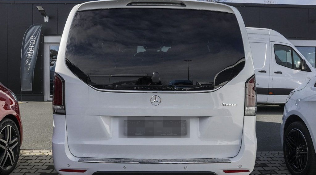 Mercedes-Benz V 300 d Avantgarde 4x4 lang AMG AIRMATIC Pano 9G foto 6