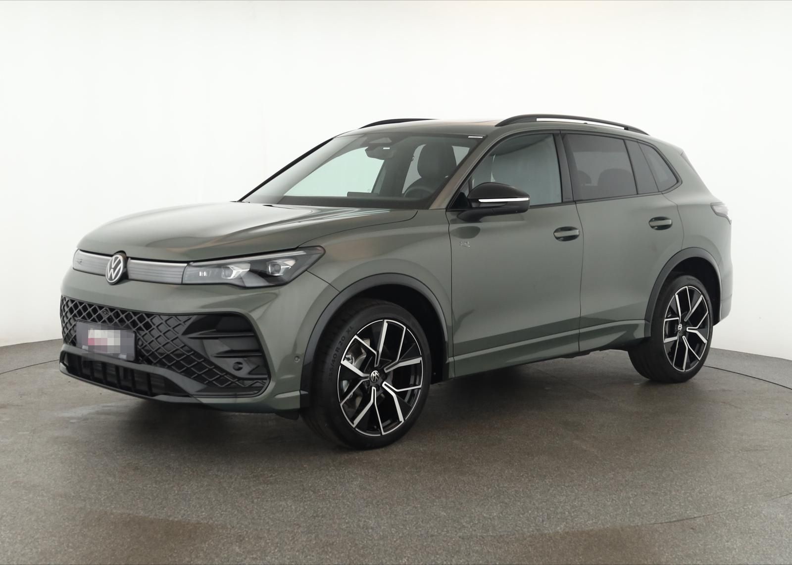 Volkswagen Tiguan 2.0 TSI DSG 4M R-Line IQ Pano Nav Key 360 foto 2