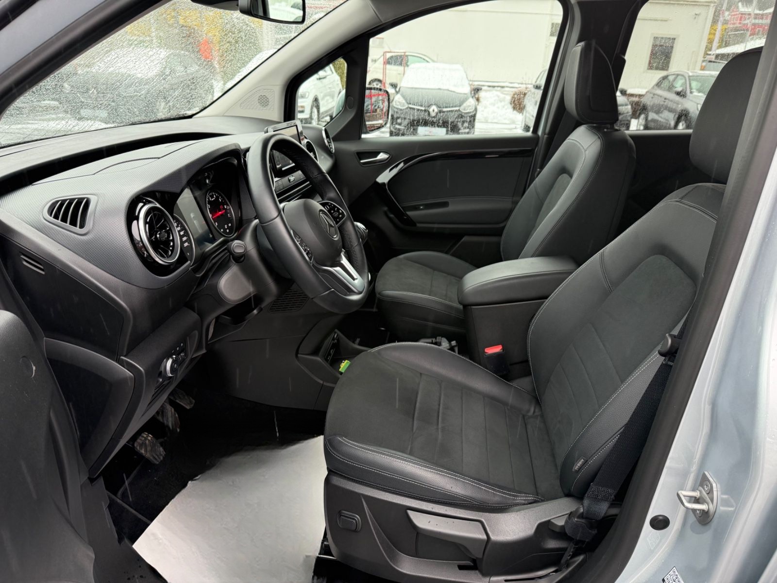 Mercedes-Benz T 160 *NAVI*SHZ*TEMPOMAT*TEILLEDER* foto 7
