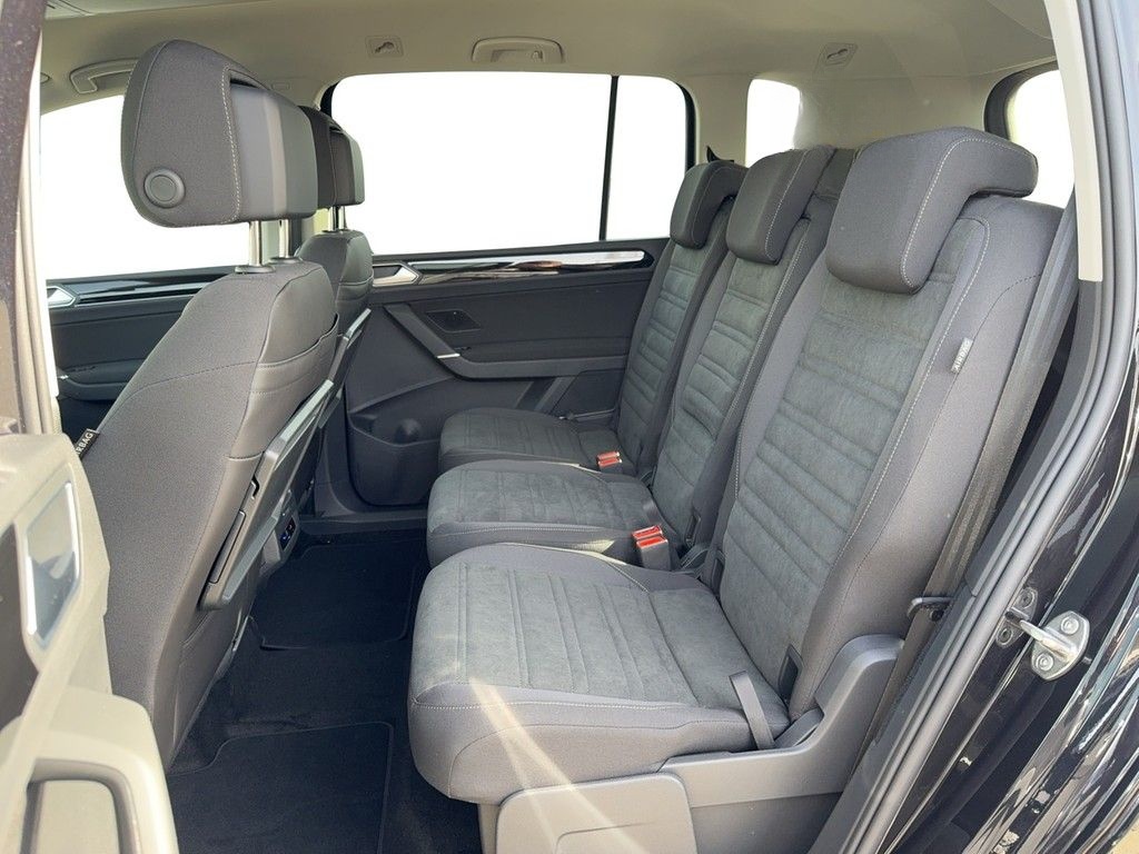 Volkswagen Touran 2.0 TDI DSG Highline R-Line AHK*DCC*LED*N foto 17