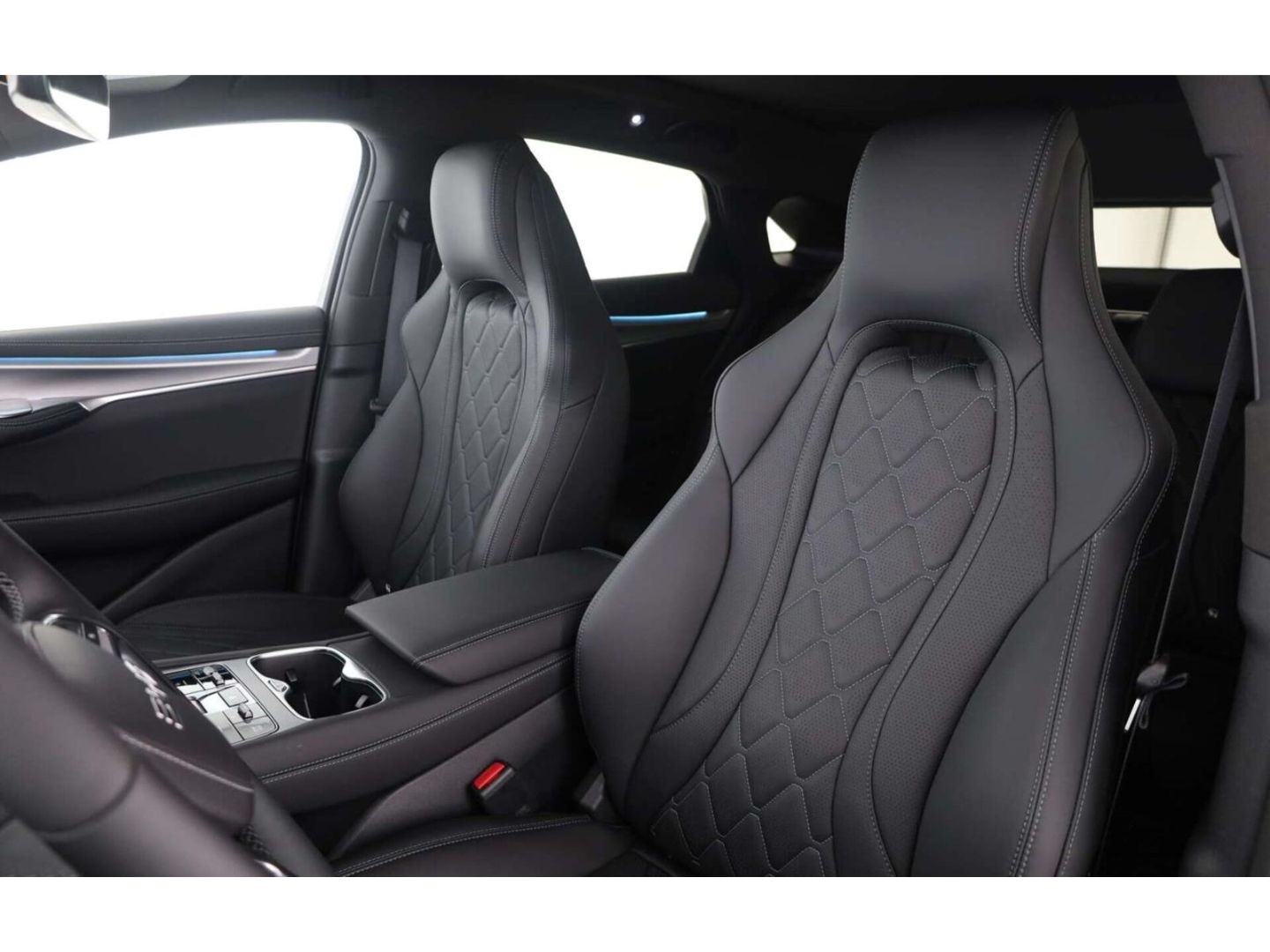 BYD SEALION 7 Design AWD LP: 57.899,- /Pano/Top-View foto 11