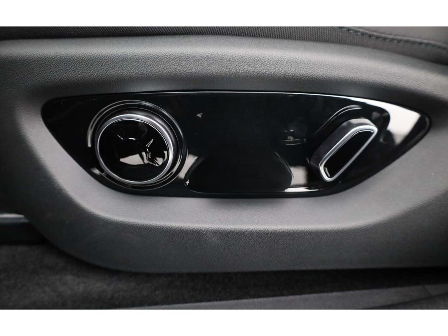 BYD SEALION 7 Design AWD LP: 57.899,- /Pano/Top-View foto 21