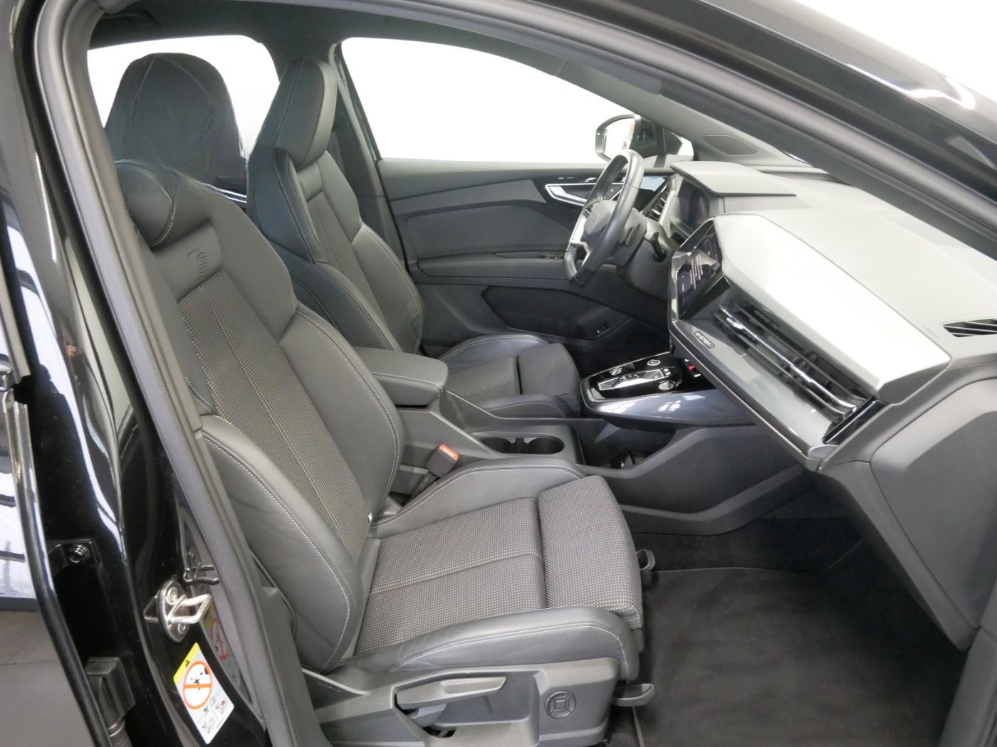Audi Q4 Sportback 50 e-tron quattro S line LED virt. foto 9