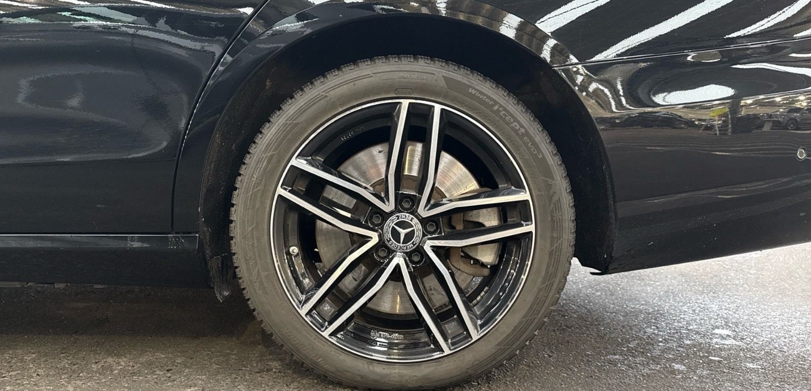 Mercedes-Benz T-Modell E 300 de foto 12