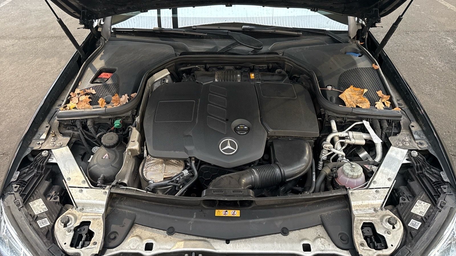 Mercedes-Benz T-Modell E 300 de foto 15