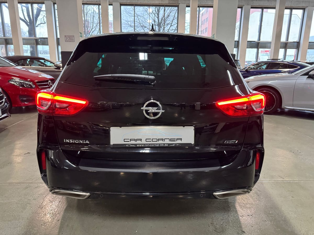 Opel Insignia B Sports Tourer GSi 4X4 OPC PERFORMANCE foto 3