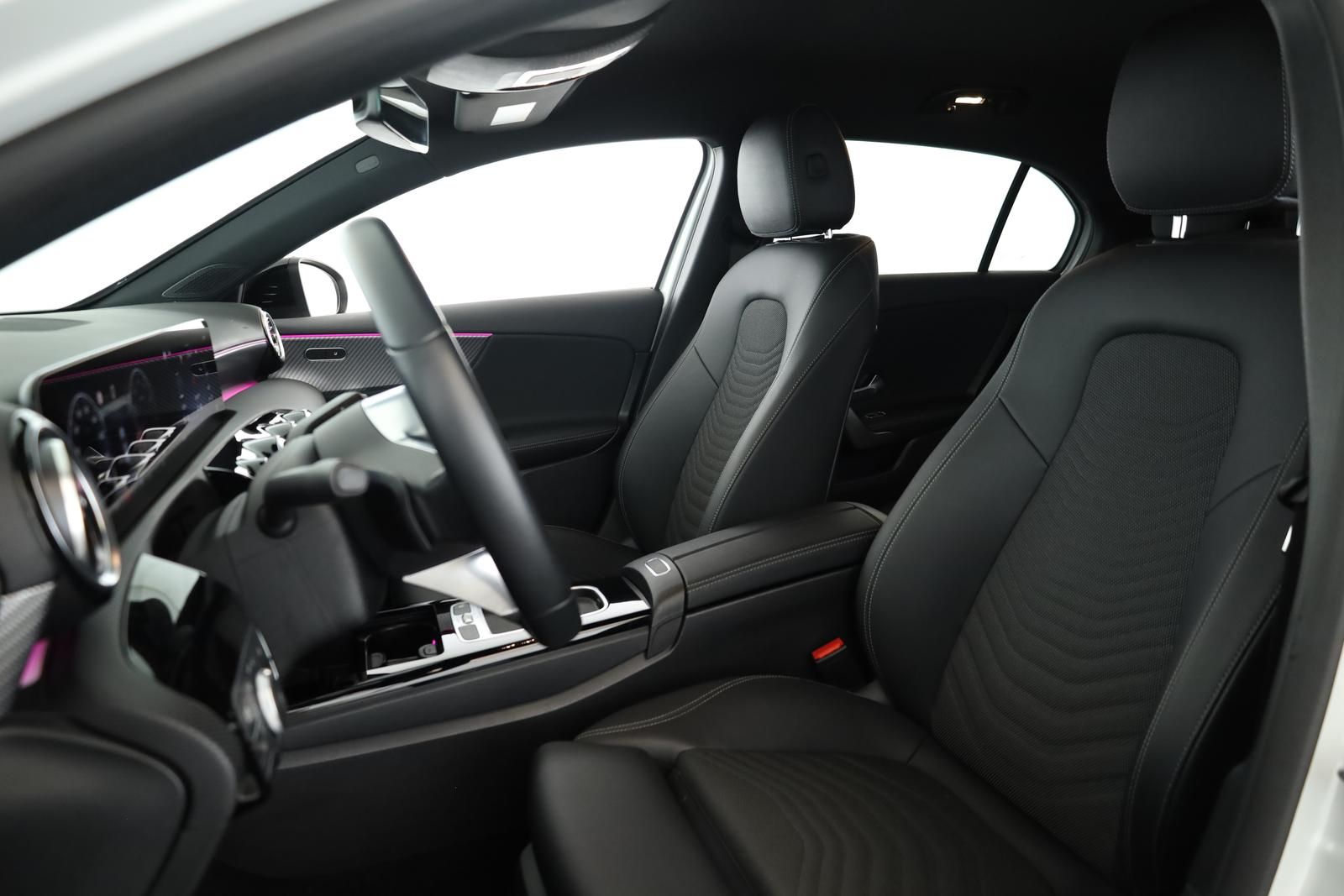 Mercedes-Benz A 250 4M Progressive+ Night Matrix Nav KeyGo Kam foto 22