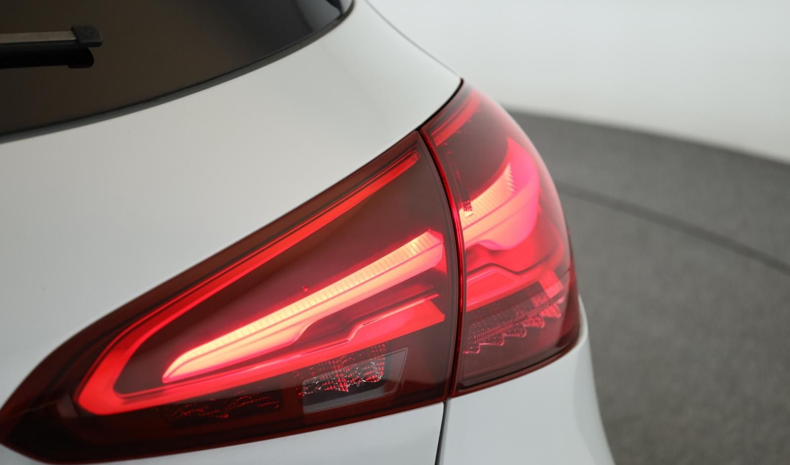 Mercedes-Benz A 250 4M Progressive+ Night Matrix Nav KeyGo Kam foto 7
