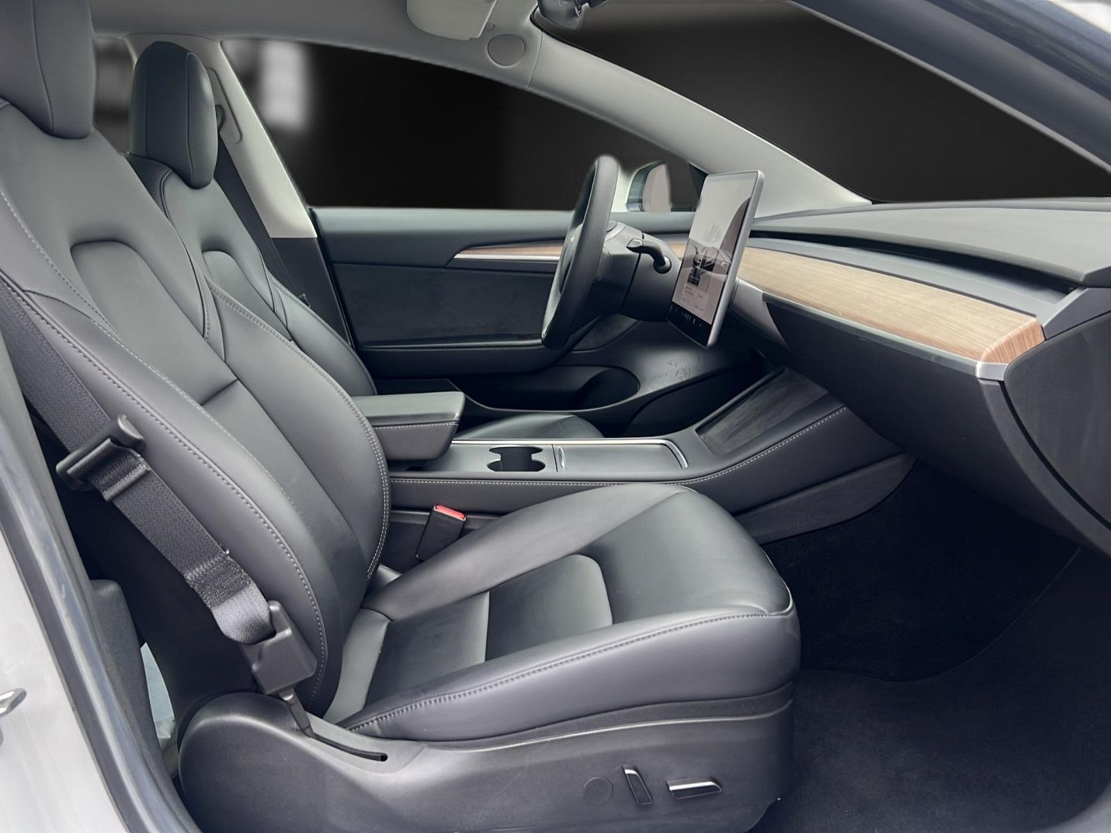 Tesla Model 3 RWD Kamera*Pano*Ryzen*Leder*Wärmepumpe foto 18