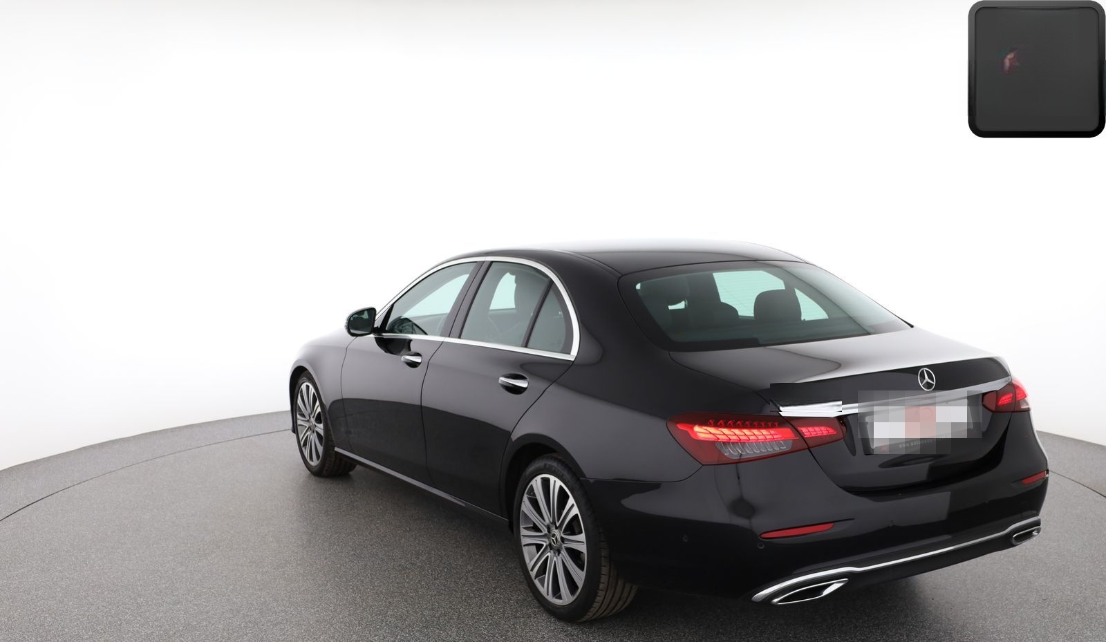 Mercedes-Benz E 220 d AVANTGARDE MULTIBEAM,360GRAD,KEYLESS,SH foto 3