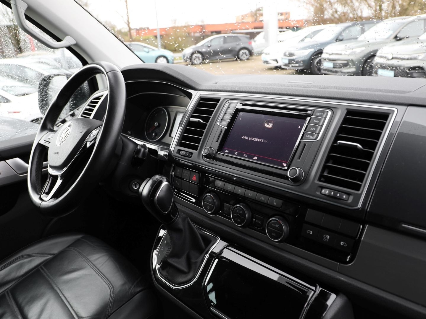 Volkswagen T6 Multivan 2.0 TDI DSG STAND-HZ LEDER NAVI AHK  foto 4