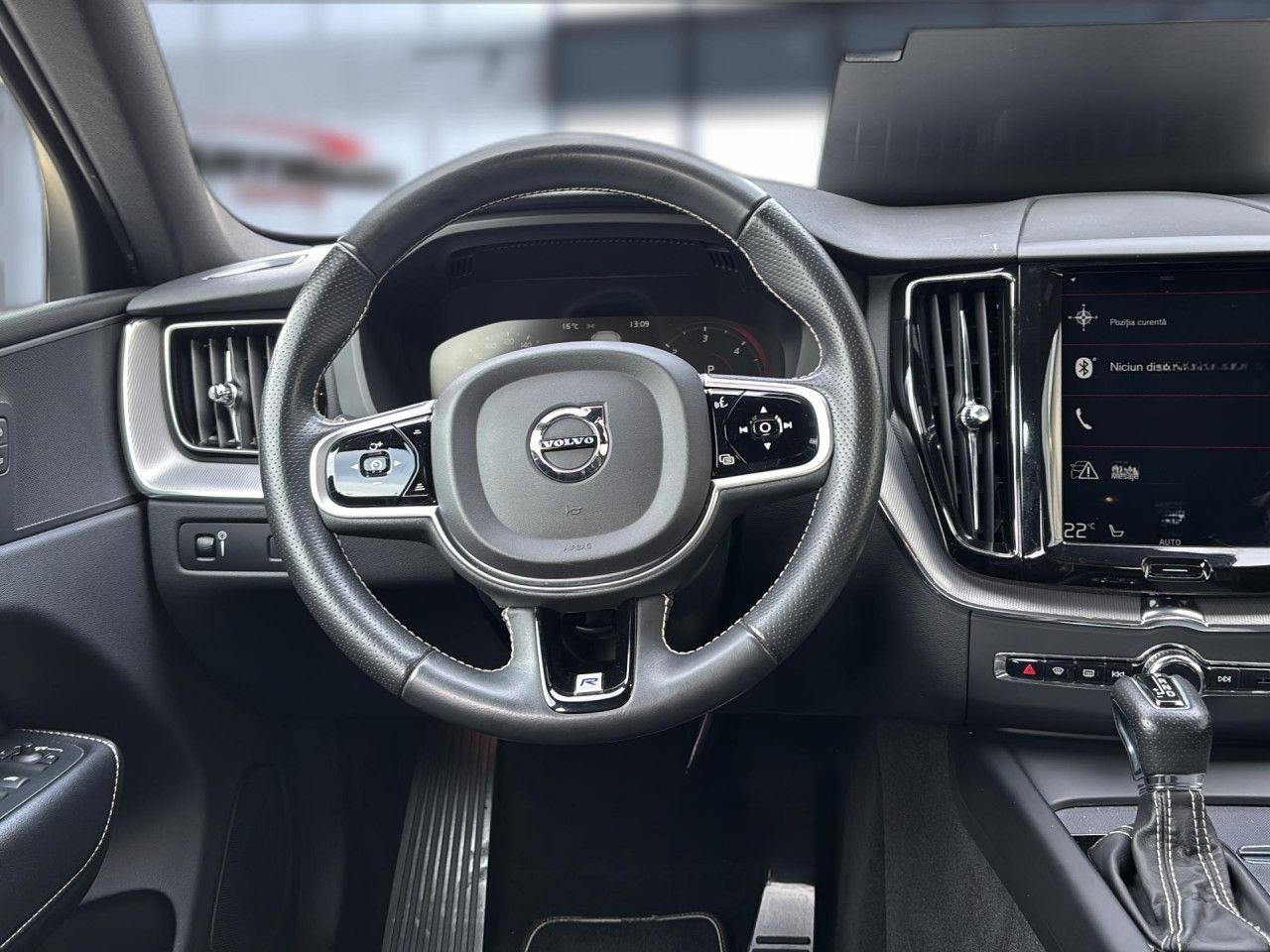 Volvo XC 60 R Design 2WD Bluetooth Navi LED Klima foto 17