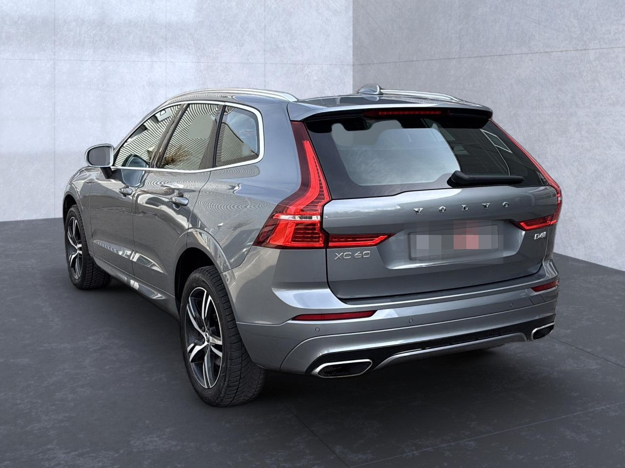Volvo XC 60 R Design 2WD Bluetooth Navi LED Klima foto 4