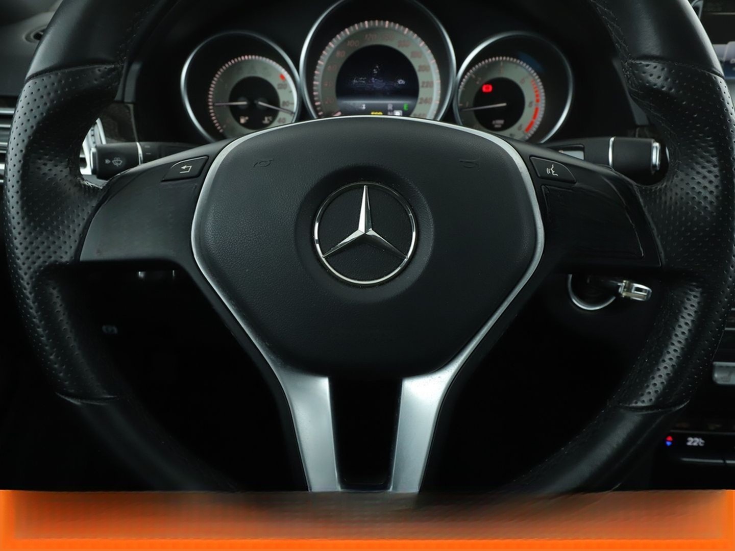 Mercedes-Benz E 220 CDI BlueTEC Avantgarde Aut.*NAVI* foto 19