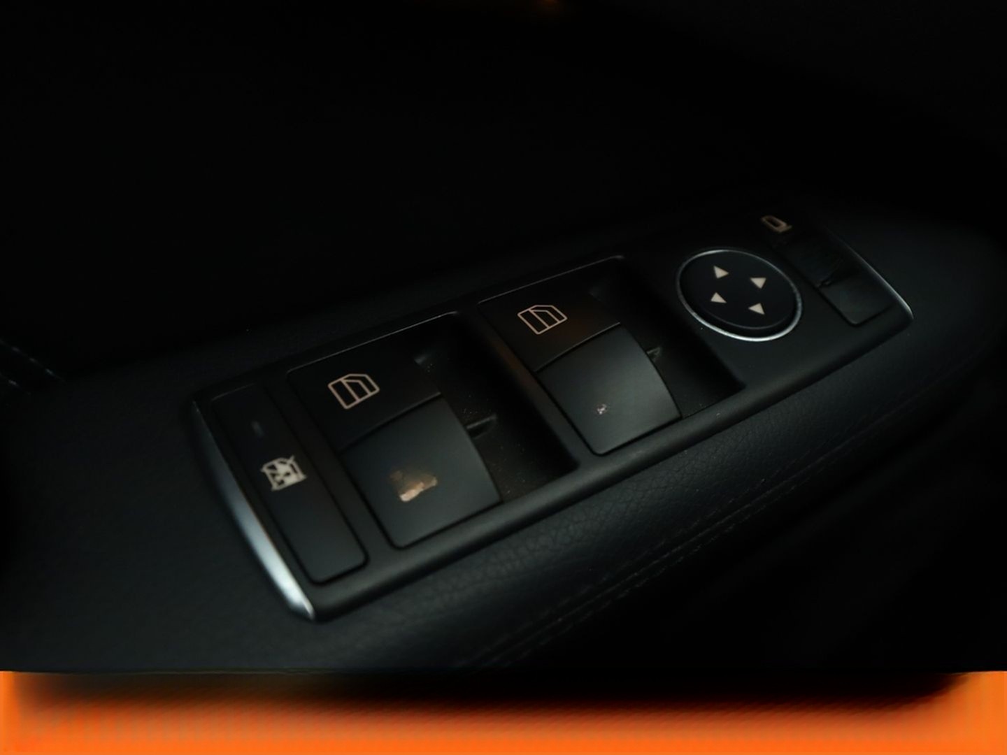 Mercedes-Benz E 220 CDI BlueTEC Avantgarde Aut.*NAVI* foto 25