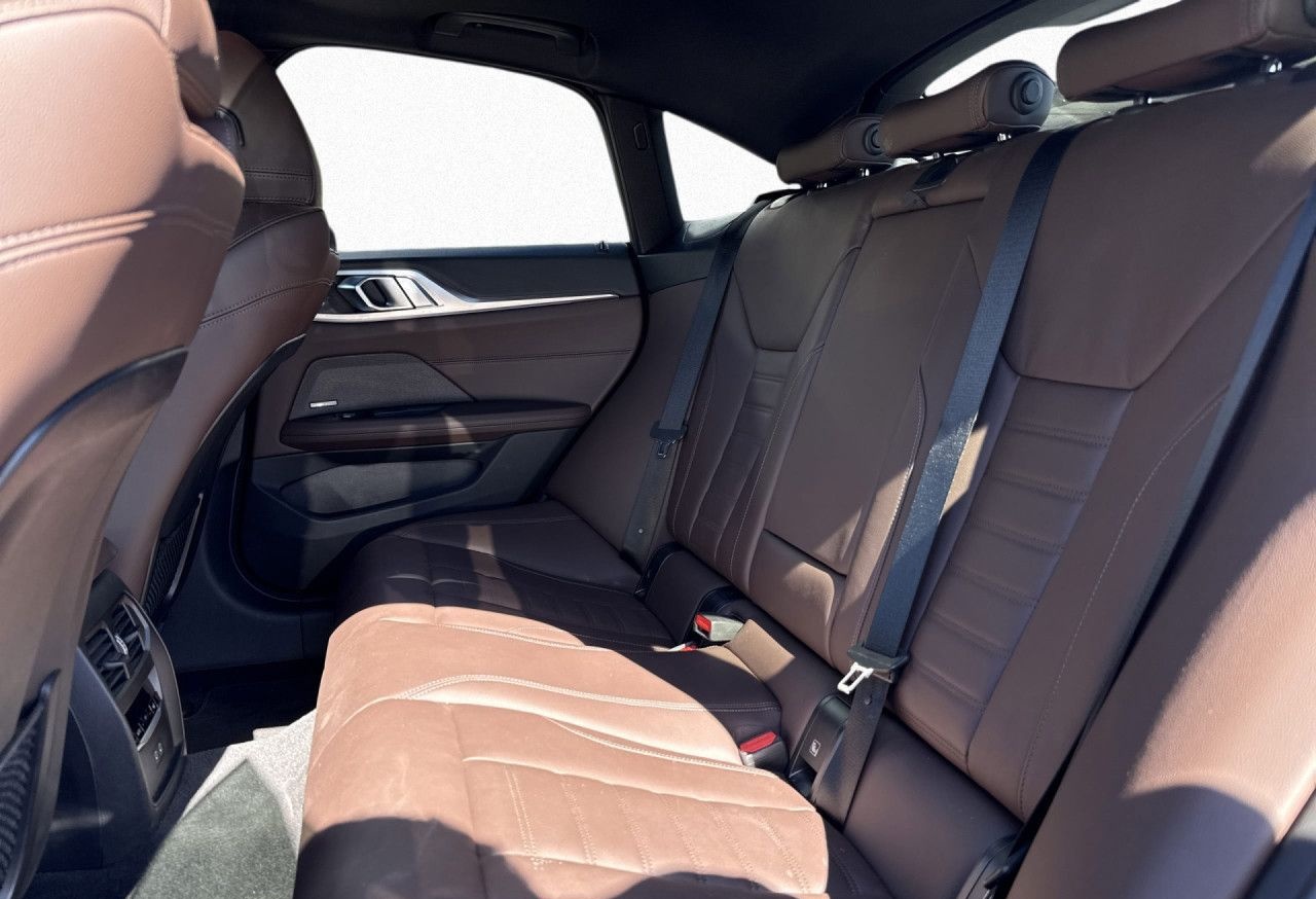 BMW i4 eDrive40 M-Sport ShadLine ParkAss H/K Navi foto 13