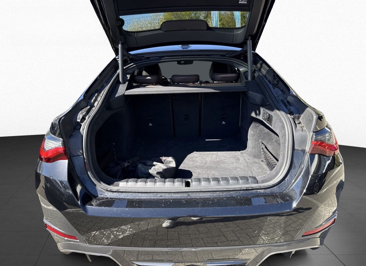 BMW i4 eDrive40 M-Sport ShadLine ParkAss H/K Navi foto 17