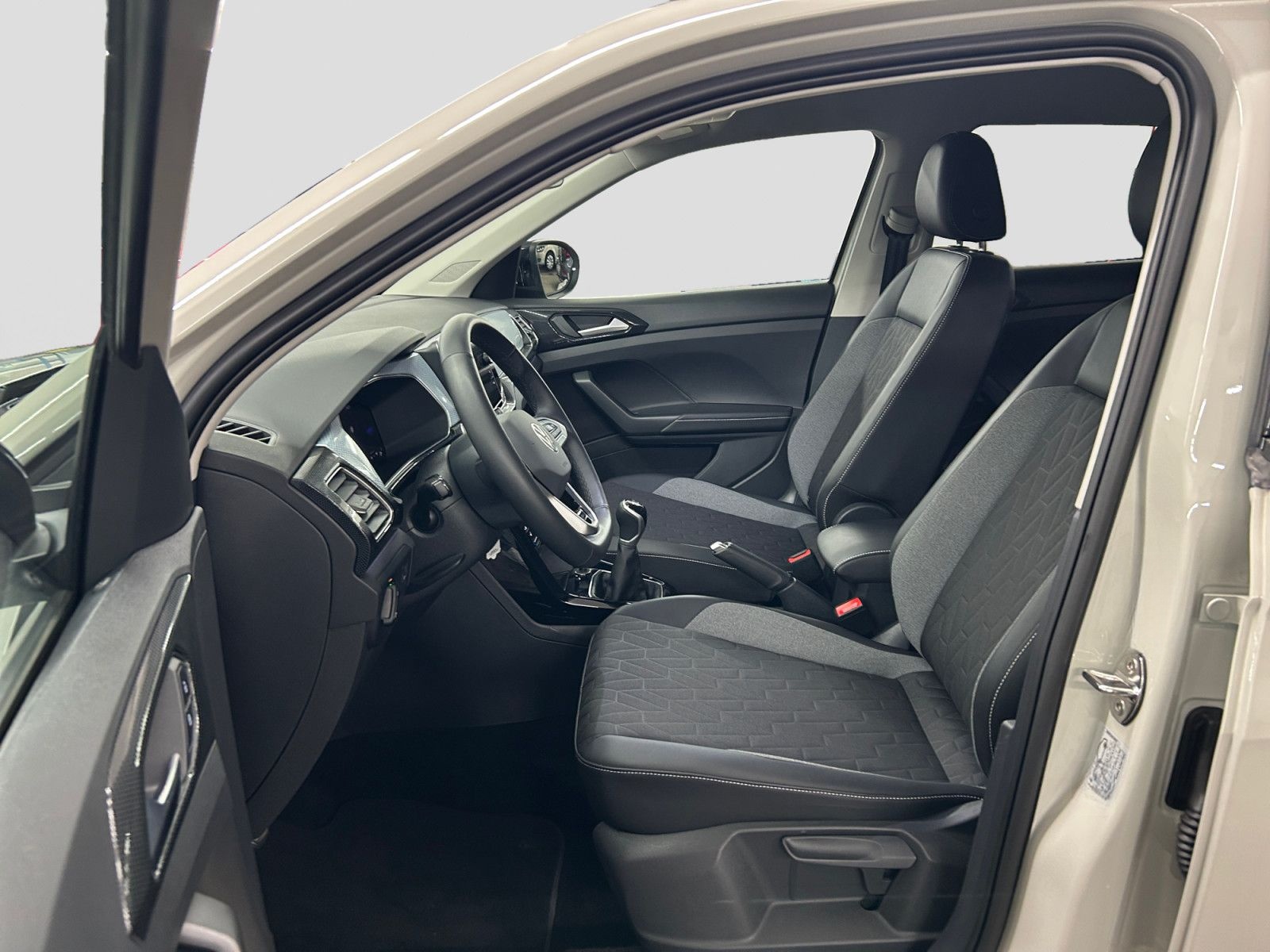 Volkswagen T-Cross 1.0TSI Goal LED Navi  ACC APP Sitzh PDC foto 12