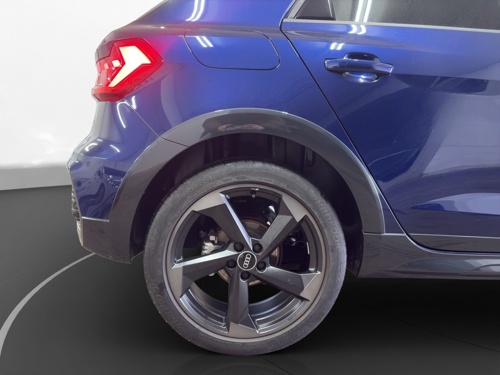 Audi A1 allstreet 30 TFSI LED LM 18" Navi PDC vo+hi A foto 16