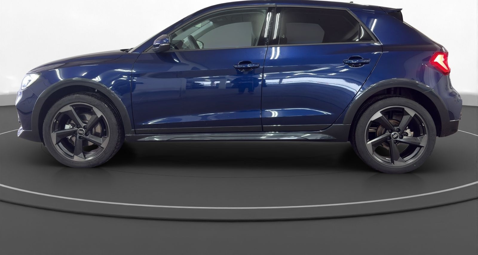 Audi A1 allstreet 30 TFSI LED LM 18" Navi PDC vo+hi A foto 8