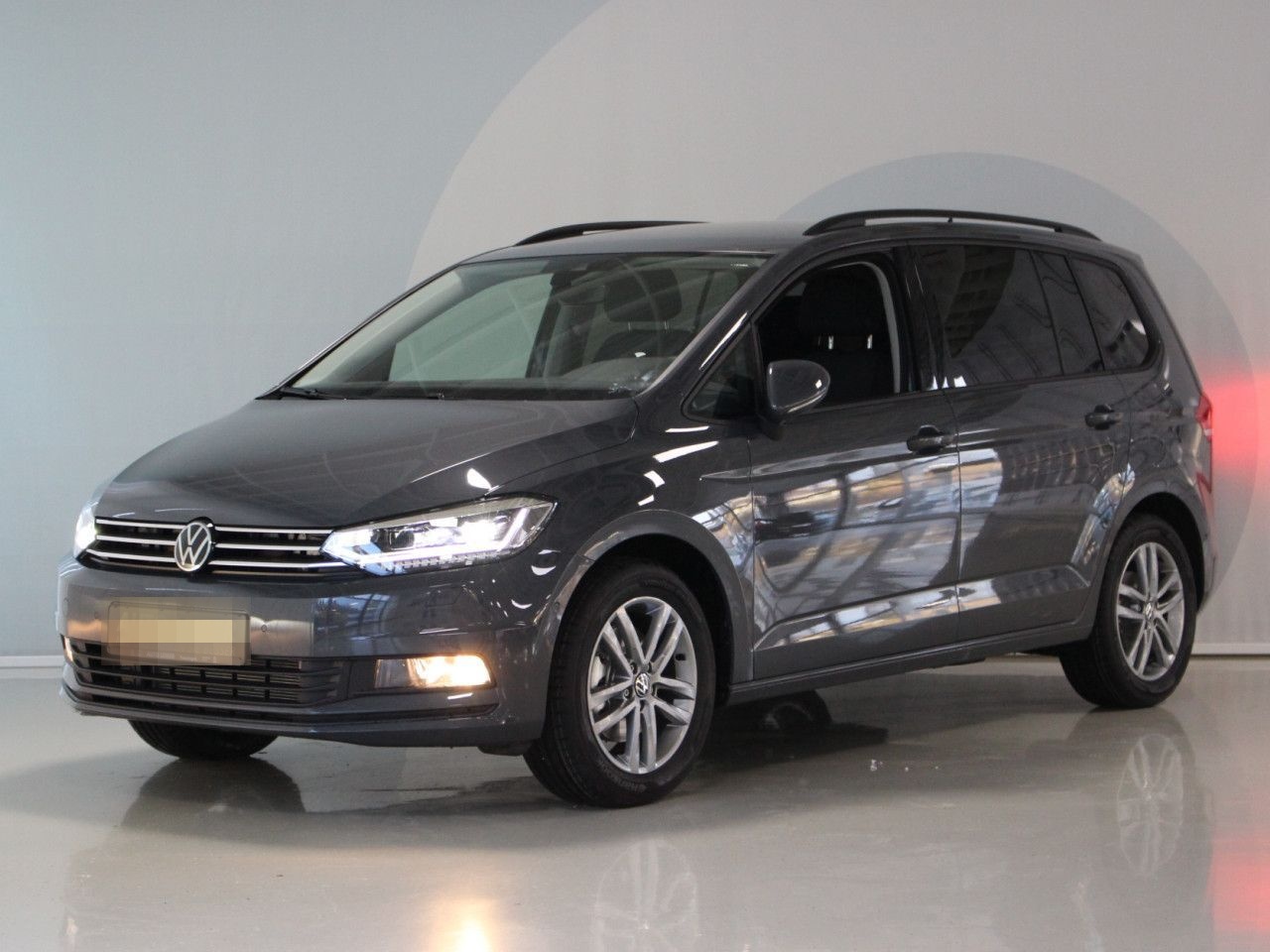 Volkswagen Touran 1.5 TSI ACT ACC/AHK/CAM/7S. foto 2