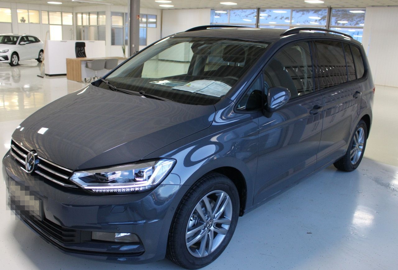 Volkswagen Touran 1.5 TSI ACT ACC/AHK/CAM/7S. foto 16