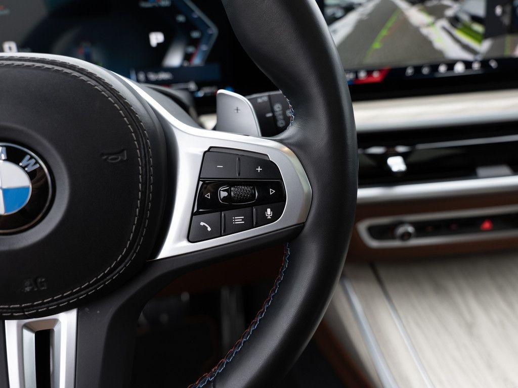BMW X7 M60i FACEL. PANO HUD 360° LED SITZBELÜFTUNG foto 22