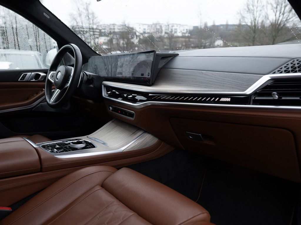 BMW X7 M60i FACEL. PANO HUD 360° LED SITZBELÜFTUNG foto 9