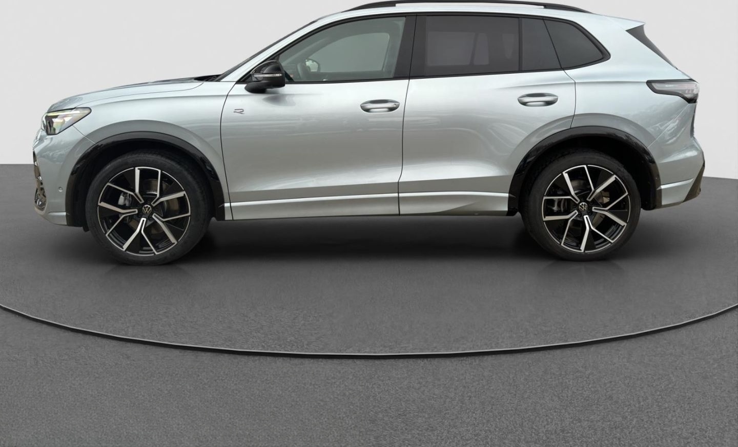 Volkswagen Tiguan 2.0 TSI DSG 4Mo. R-Line PANO AHK KAMERA foto 4