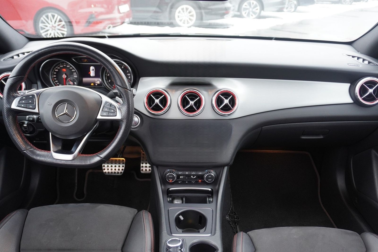 Mercedes-Benz CLA 250 SB AMG Line 4Matic Schiebedach Kamera foto 12