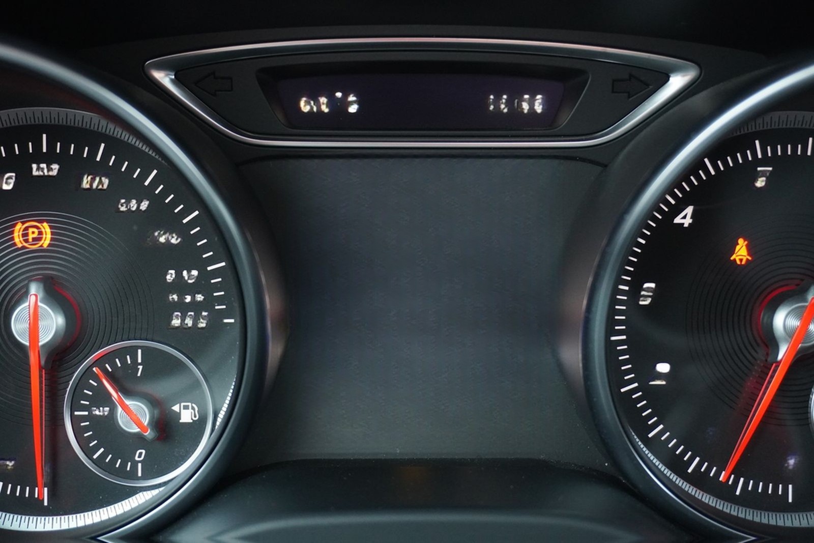 Mercedes-Benz CLA 250 SB AMG Line 4Matic Schiebedach Kamera foto 15