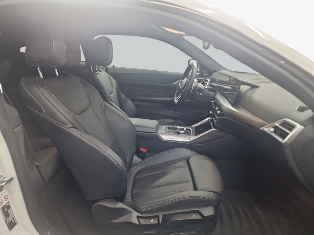 BMW 420i Coupe foto 14